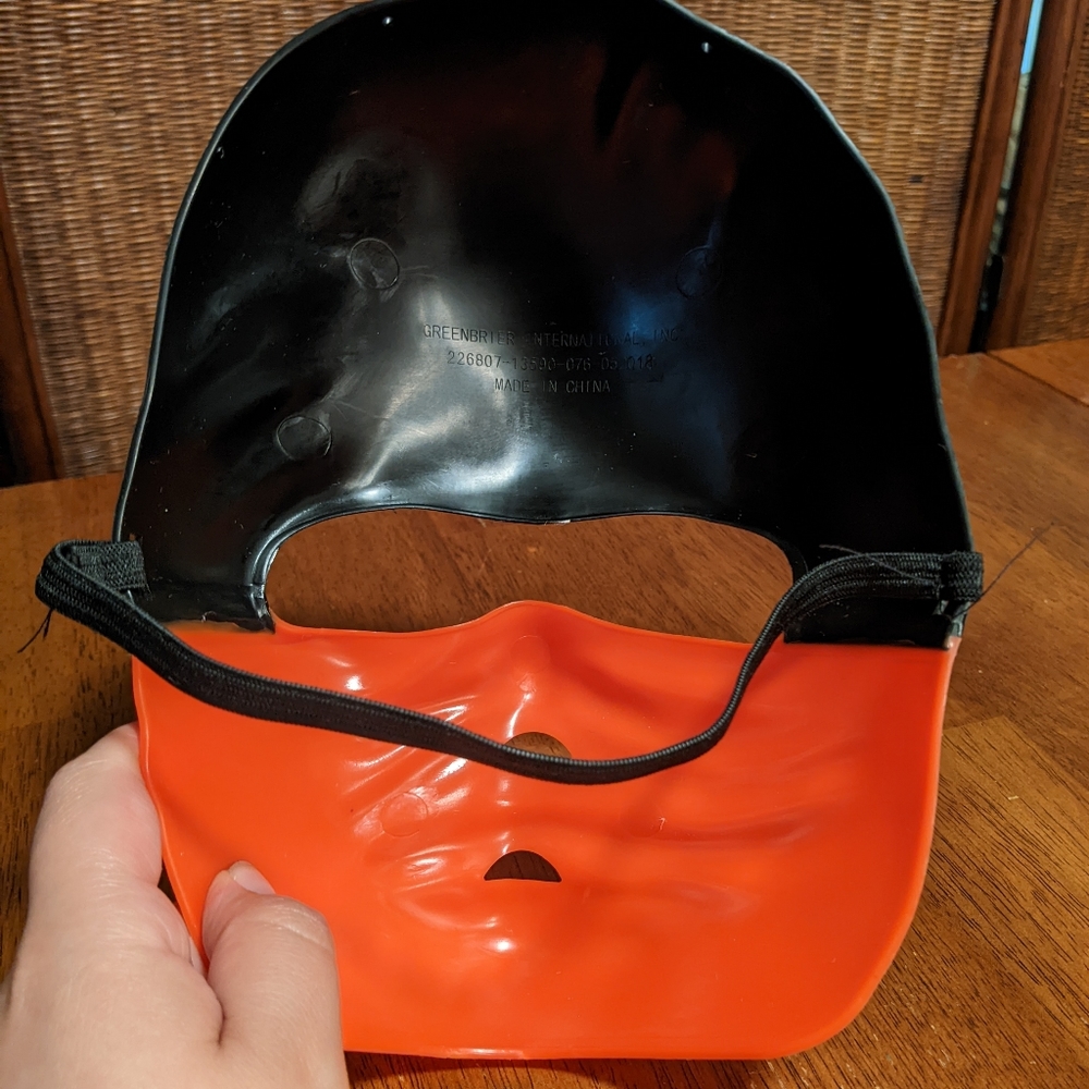 Mask - Picture 3 of 3